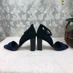 WHITE HOUSE BLACK MARKET SUEDE HEELS SIZE 7.5.